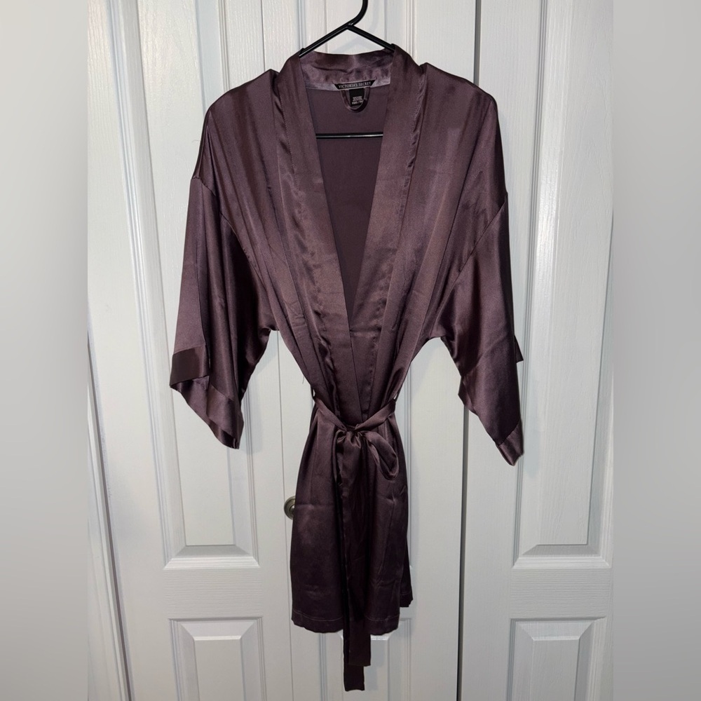 Victoria’s Secret Satin Short Robe